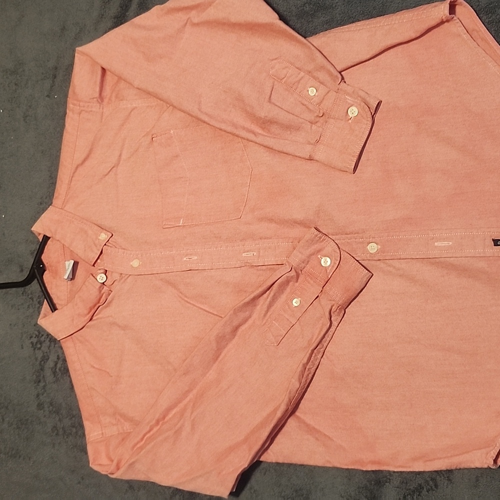 Old Navy brand long sleeve button up shirt. Size 12 Boys